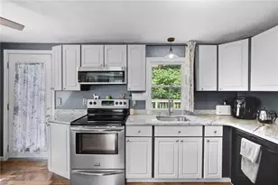 73 Harrison St, Cumberland, RI 02864 - Photo 19