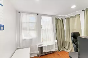 353 Smithfield Ave, Pawtucket, RI 02860 - Photo 13