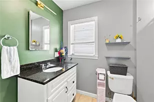 353 Smithfield Ave, Pawtucket, RI 02860 - Photo 9