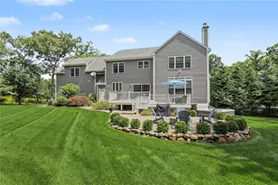 95 Taggart Ct, East Greenwich, RI 02818 - Photo 7