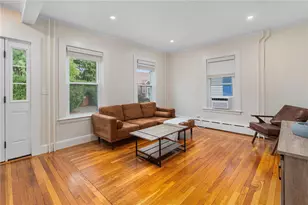 31 Slocum St, Newport, RI 02840 - Photo 5