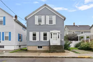31 Slocum St, Newport, RI 02840 - Photo 1