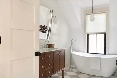 251 Slater Avenue, Providence, RI 02906 - Photo 29