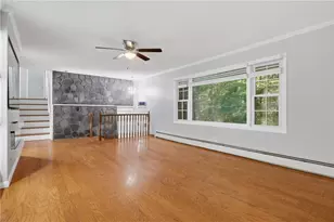 43 Franklin Rd, Foster, RI 02825 - Photo 13