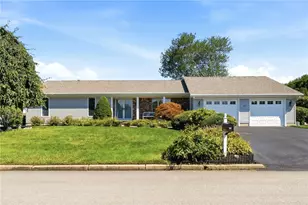32 Red Cedar Ln, North Providence, RI 02904 - Photo 1