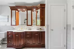 32 Red Cedar Ln, North Providence, RI 02904 - Photo 15