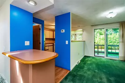 248 Mayfield Avenue #E, Cranston, RI 02920 - Photo 9