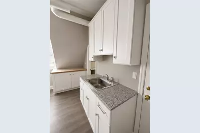 390 Broadway Avenue, Providence, RI 02909 - Photo 3