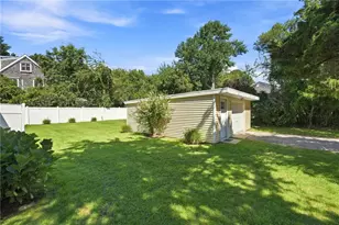 104 Pequot Dr, Charlestown, RI 02813 - Photo 3