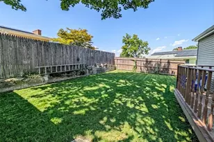 184 Cumberland St, Providence, RI 02908 - Photo 3