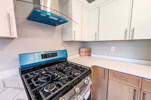 184 Cumberland St, Providence, RI 02908 - Photo 7