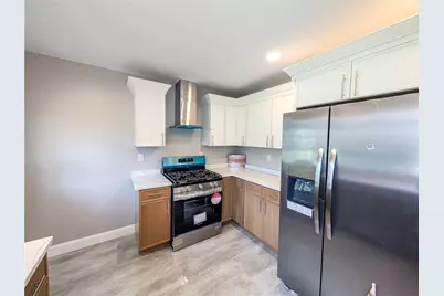 184 Cumberland Street, Providence, RI 02908 - Photo 9