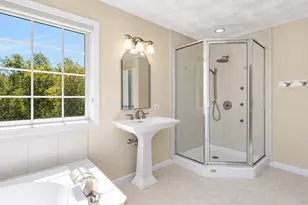 15 W Bluebird Ln, Cranston, RI 02921 - Photo 33