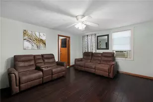 54 Balckburn Ave, Warwick, RI 02886 - Photo 7