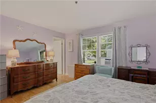 231 Maple Ave, Newport, RI 02840 - Photo 11