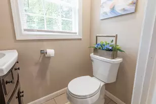 29 Genoa Ave, Johnston, RI 02919 - Photo 9