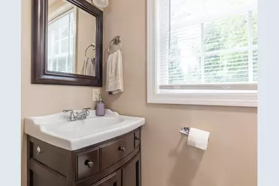 29 Genoa Avenue, Johnston, RI 02919 - Photo 7