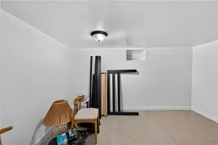 33 Pekin St, Providence, RI 02908 - Photo 21
