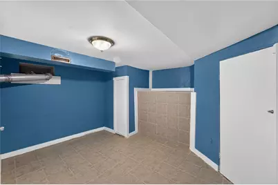 33 Pekin Street, Providence, RI 02908 - Photo 19
