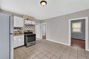 33 Pekin St, Providence, RI 02908 - Photo 5