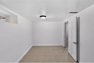 33 Pekin Street, Providence, RI 02908 - Photo 19