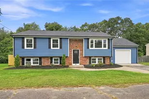 30 Verdant Dr, Cranston, RI 02920 - Photo 29