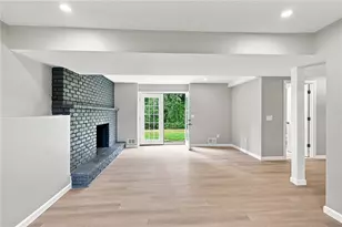 30 Verdant Dr, Cranston, RI 02920 - Photo 19