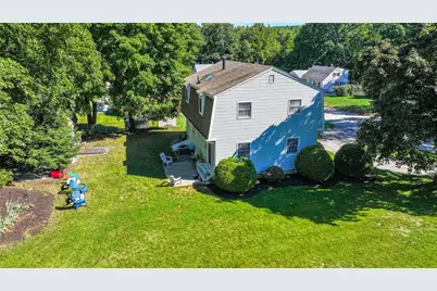 14 Sutton Street, Smithfield, RI 02828 - Photo 3