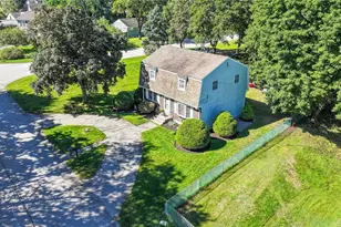 14 Sutton St, Smithfield, RI 02828 - Photo 5