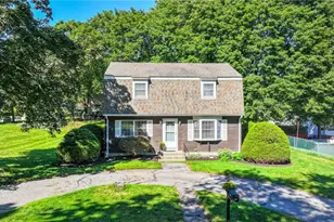14 Sutton St, Smithfield, RI 02828 - Photo 1