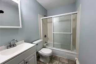 927 Elm St, Woonsocket, RI 02895 - Photo 13