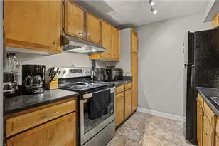 40 Cowesett Ave, West Warwick, RI 02893 - Photo 7