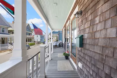 35 Mt. Vernon Street, Newport, RI 02840 - Photo 5