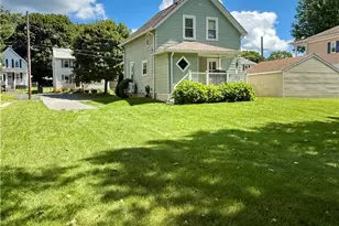 141 Cleveland St, Woonsocket, RI 02895 - Photo 21