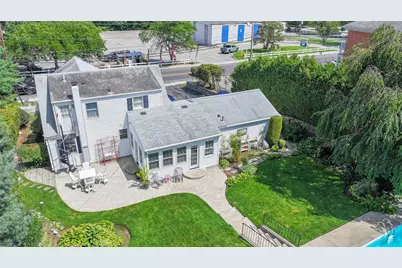 1682 Douglas Avenue, North Providence, RI 02904 - Photo 5