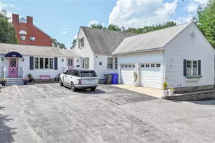 1682 Douglas Ave, North Providence, RI 02904 - Photo 3