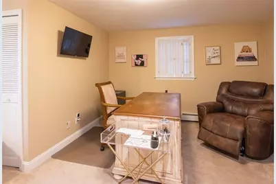 1682 Douglas Avenue, North Providence, RI 02904 - Photo 23