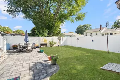 18 Pine Street, North Providence, RI 02911 - Photo 5