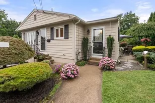 20 Dewey Ave, North Providence, RI 02911 - Photo 3