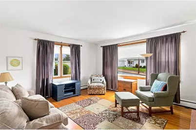 219 Grosvenor Avenue, North Providence, RI 02904 - Photo 5