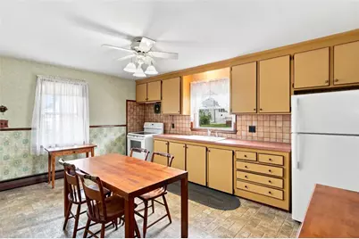 219 Grosvenor Avenue, North Providence, RI 02904 - Photo 19