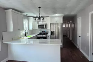 304 Swan St, Providence, RI 02905 - Photo 15