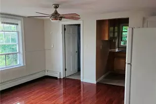 31 Roma St, Bristol, RI 02809 - Photo 3