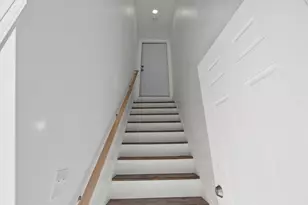149 Burnside St, Providence, RI 02905 - Photo 27