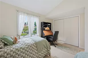 91 Windward Ln, Bristol, RI 02809 - Photo 23