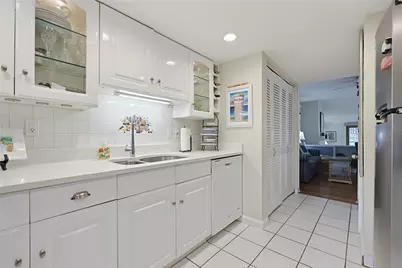 91 Windward Lane, Bristol, RI 02809 - Photo 9