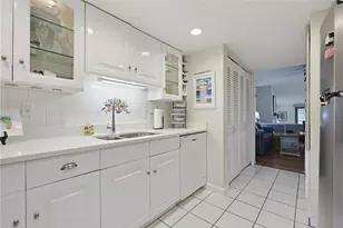 91 Windward Ln, Bristol, RI 02809 - Photo 9