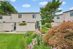 91 Windward Ln, Bristol, RI 02809 - Photo 3