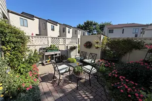 91 Windward Ln, Bristol, RI 02809 - Photo 3