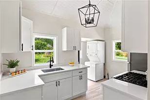 45 Milton Rd, Warwick, RI 02888 - Photo 9